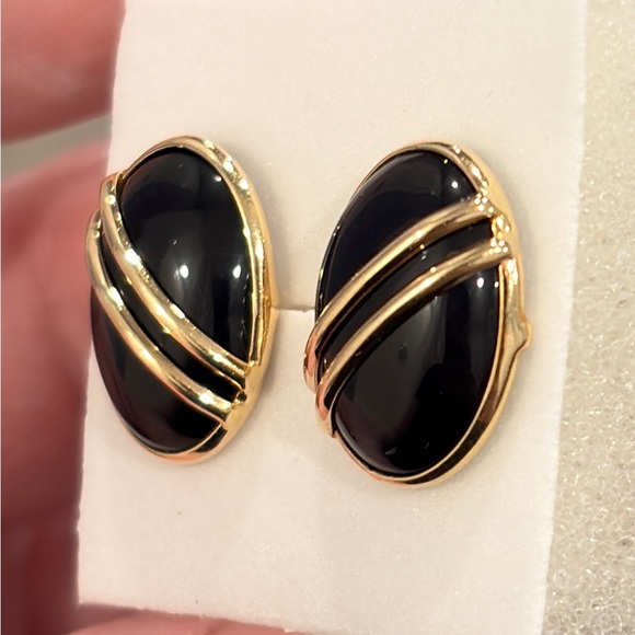 Vintage 14K Onyx Earrings, 1980s Style, Striped Gold Black, Oval Luxury Studs - Picture 8 of 14